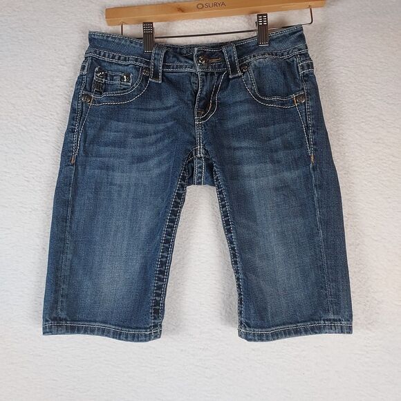 Miss Me Women’s Bermuda Jean Shorts Size 25 Medium Wash JP5724M2 Embellished - Picture 1 of 12